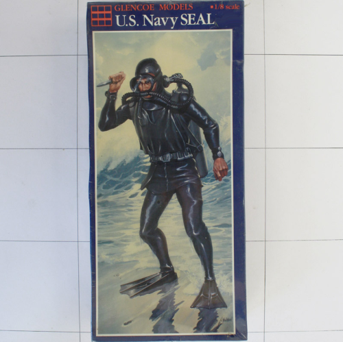 U.S. Navy SEAL, Glencoe 1:8