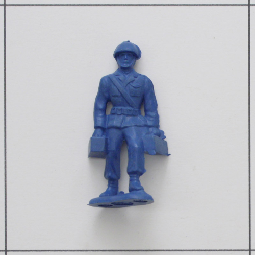 Soldat mit Munikästen, dunkelblau<br />Weichplastik, Bergen Toy