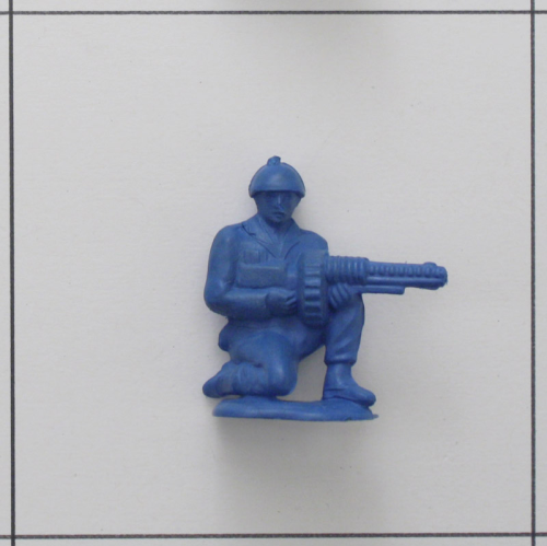 Soldat knieend mit MG, dunkelblau<br />Weichplastik, Bergen Toy