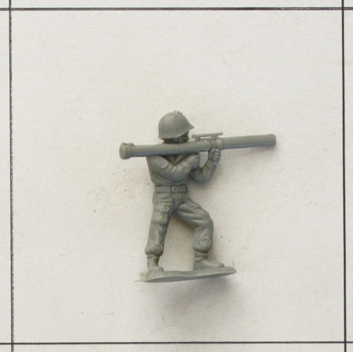 Soldat, stehend mit Bazooka, grau, Infanterie Serie 1, Heinerle