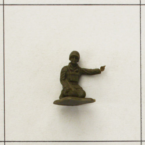 Soldat kniend, zeigend, oliv, Infanterie Serie 2, Heinerle