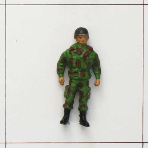Soldat stillgestanden, Hartplastik, teilbemalt, Variante, Bundeswehr, Leyla